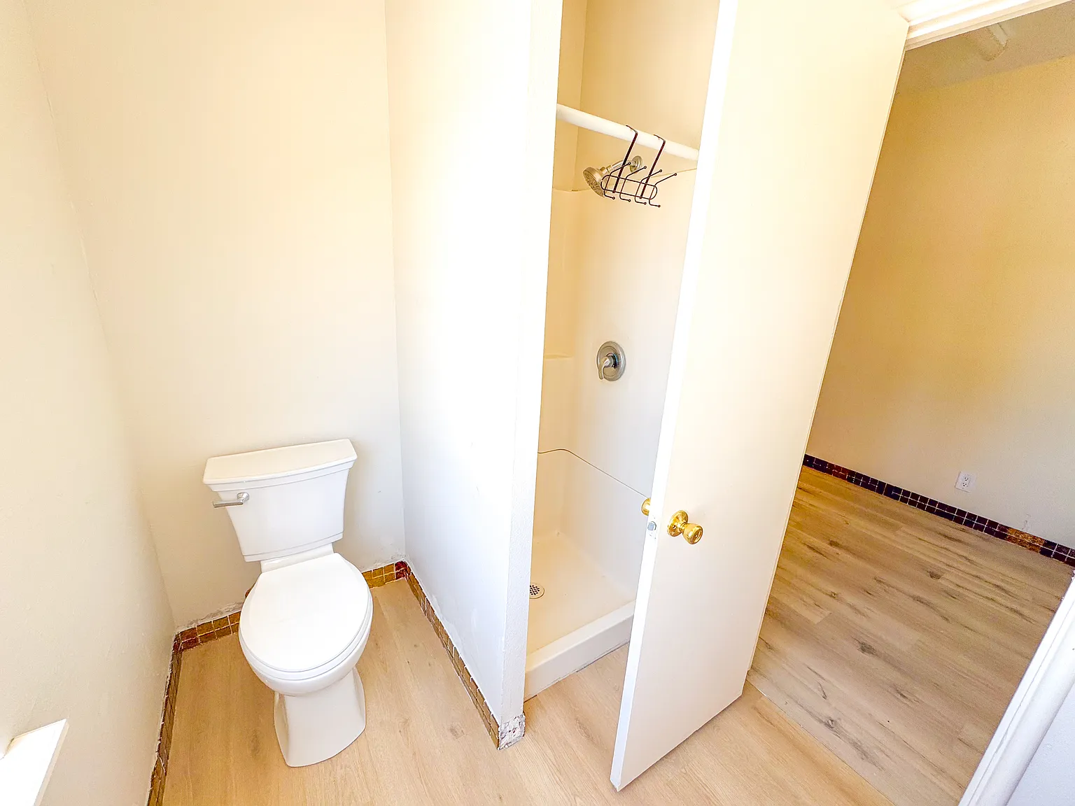 Studio, 400 sqft, $1,400 — Photo 4
