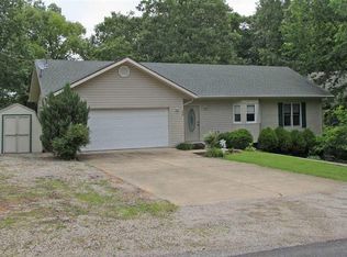 34 Winnebago Cir, Cherokee Village, AR 72529