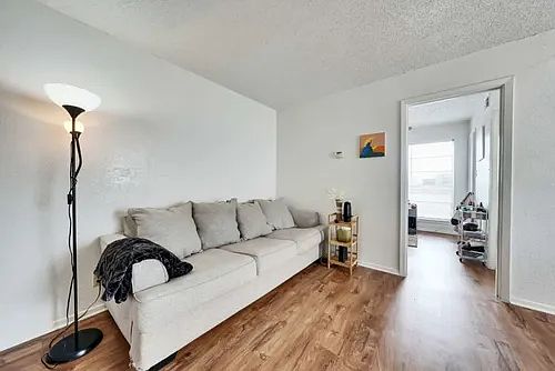 4th image of 2801-2803 Hemphill Park #B204