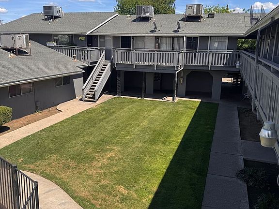 3rd image of 1115 W Simpson Ave #R