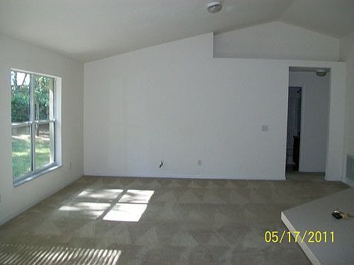 3rd image of 810 Haven Oak Ct