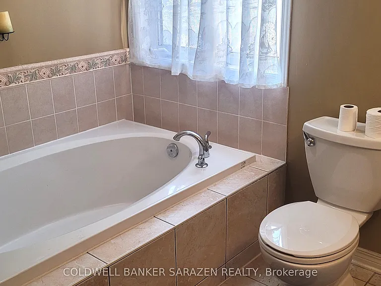 49 Rialto Way — Photo 8