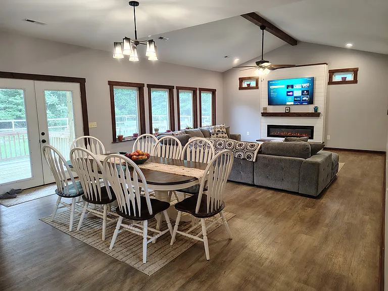 9450 State Highway 87 N — Photo 5