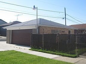 2nd image of 7750 Natchez Ave