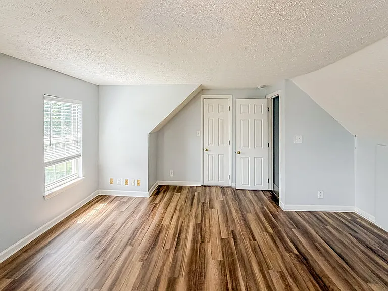 608 Winthrop Ave — Photo 12