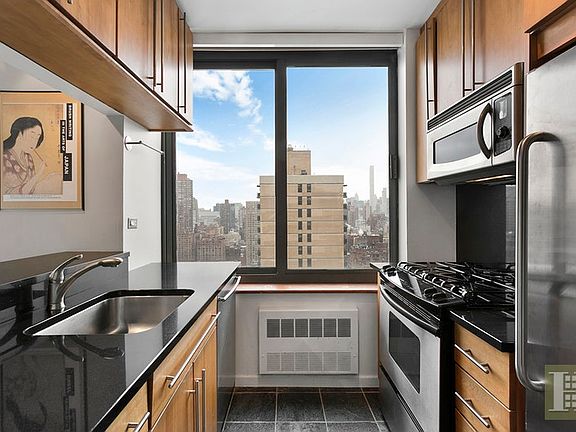 4th image of 300 E 85th St APT 2801