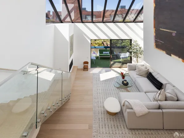 170 Pacific Ave APT 21, San Francisco, CA 94111