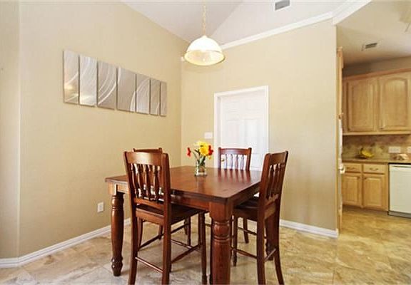 5th image of 3806 Marchwood Dr
