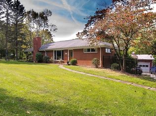 206 Ridge Rd, Valencia, PA 16059