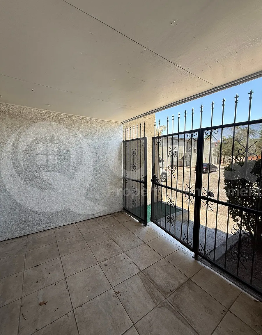 2 bed, 1.5 bath, 672 sqft, $1,125 — Photo 3