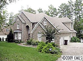 4699 Sierra View Dr, Denver, NC 28037