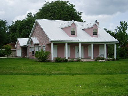 Lifetime roof, corner lot