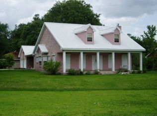 128 Carlon Dr, Des Allemands, LA 70030