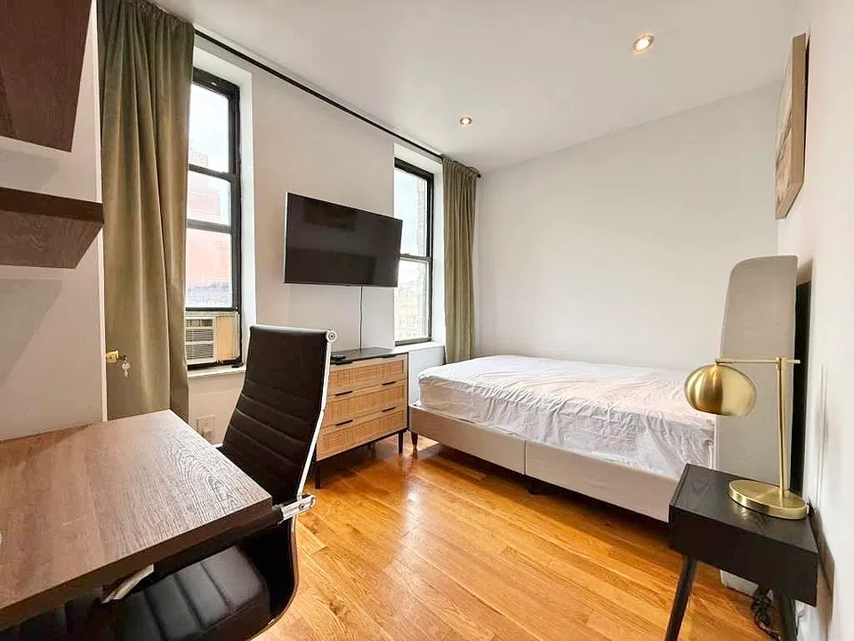 964 Amsterdam Ave #6D-256