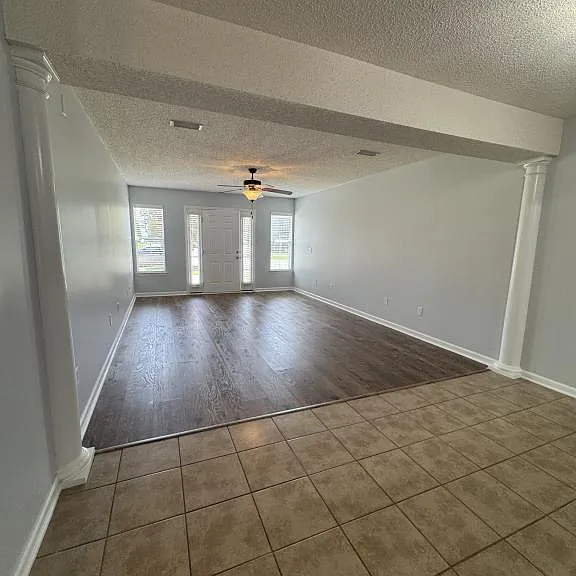 137 Winterberry Way — Photo 4
