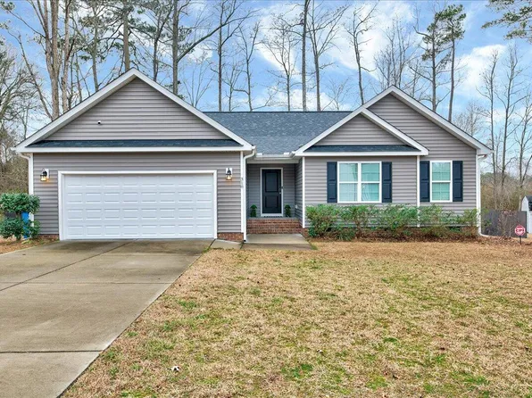 318 Coleridge Dr, Dunn, NC 28334