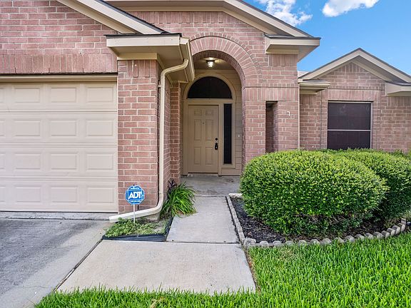 4th image of 14306 Pelican Marsh Dr