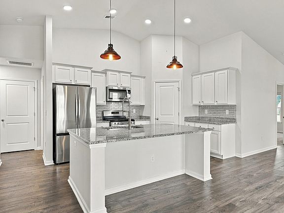 3rd image of 323 Logan St.