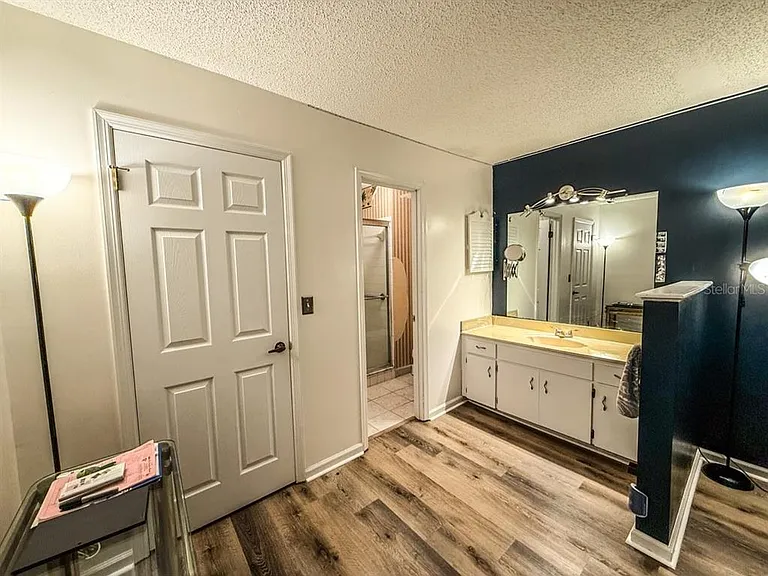 35058 Whispering Oaks Blvd — Photo 11