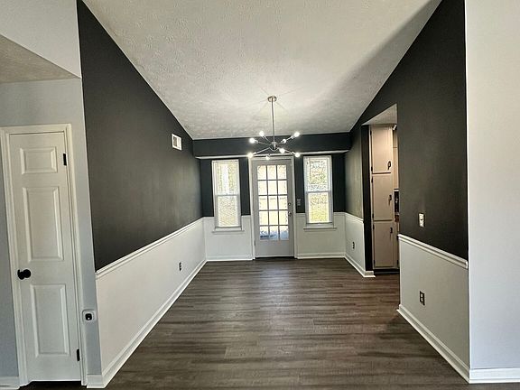 3rd image of 4183 Red Laurel Way