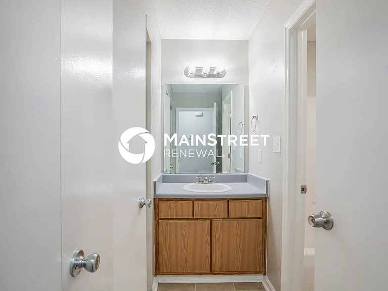 Main Bathroom