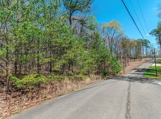 16 Country Hills Rd, Ellijay, GA 30540