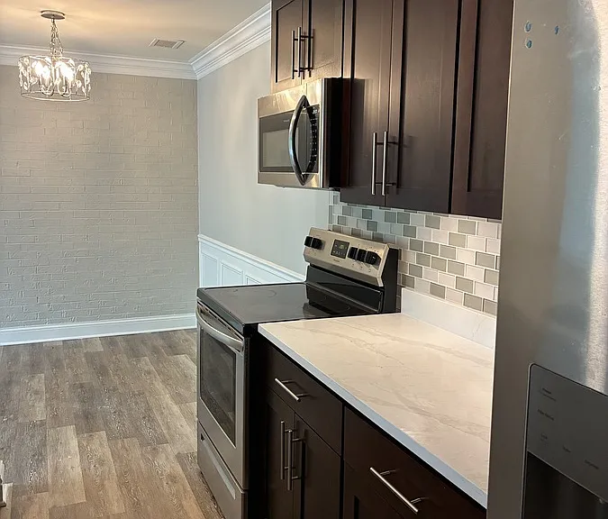 907 Curtiss St #406 — Photo 1