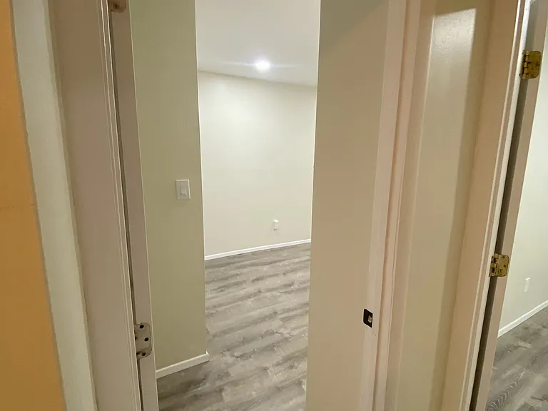 230 Hill Rise — Photo 9