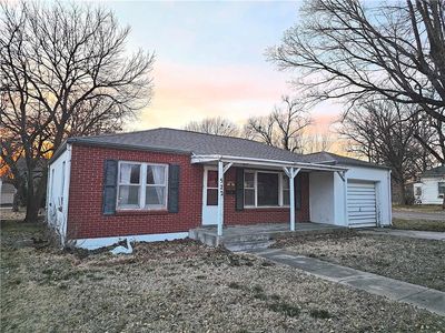 522 N Kentucky St, Iola, KS, 66749