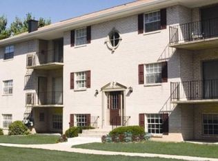 7910 Dunhill Village Cir, Windsor Mill, MD 21244