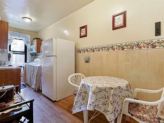 2nd image of 345 Montgomery St APT 4O