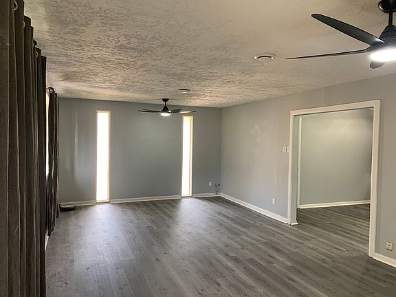 2nd image of 138 Hickory Dr
