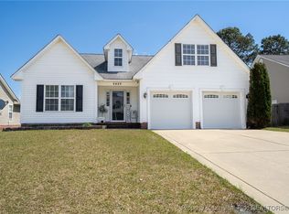 5629 Prestonfield Ln, Hope Mills, NC 28348