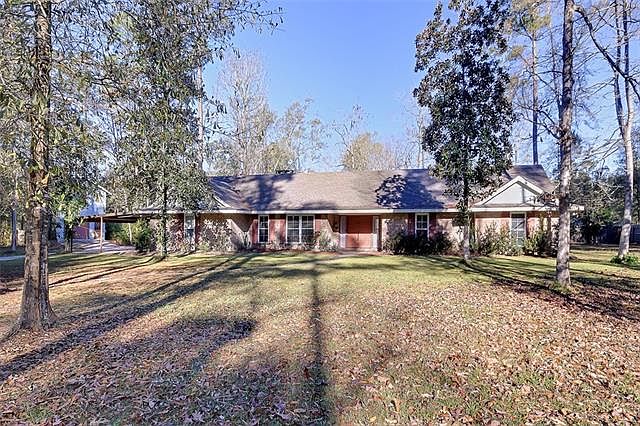 1st image of 117 Devereux Dr