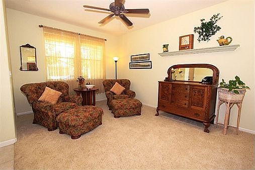 4th image of 2804 Hinton Cir