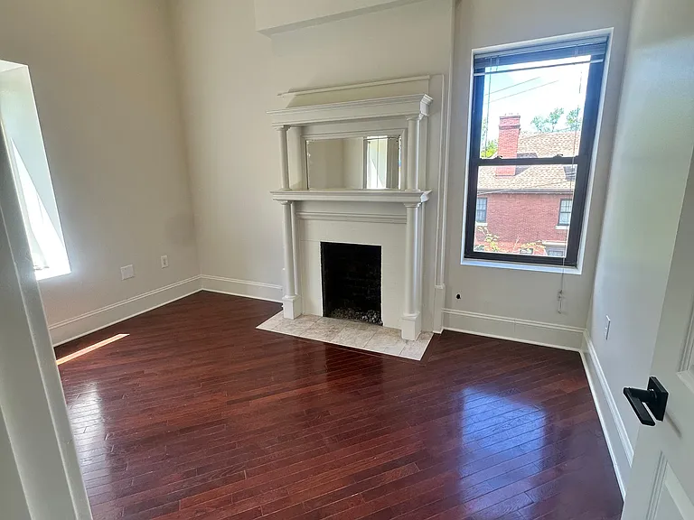 3984 Commonwealth St — Photo 28