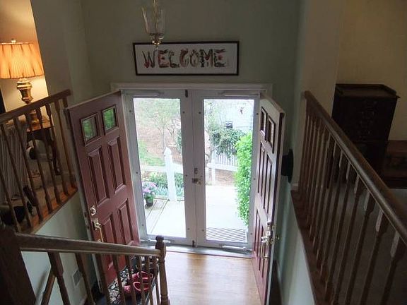 2nd image of 2909A S Woodstock St #1