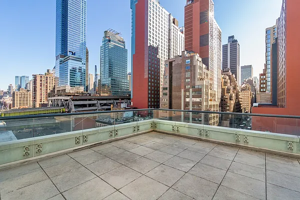 Rented by Compass | media 6