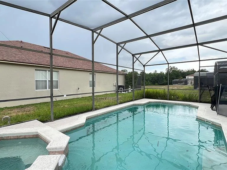 318 Sand Ridge Dr — Photo 33