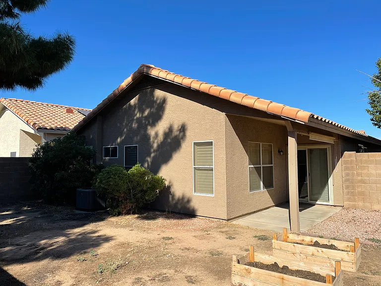 8949 W Kathleen Rd — Photo 24
