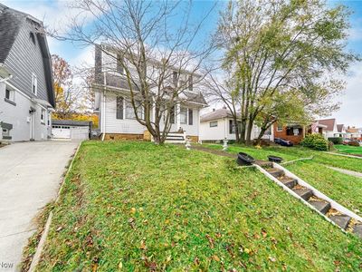 6815 Ridgewood Ave, Parma, OH, 44129