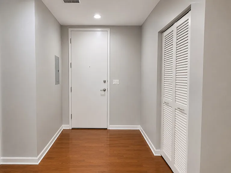 1819 S Michigan Ave #1002 — Photo 3