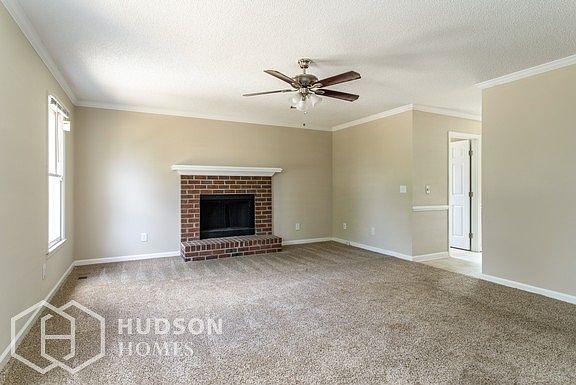 Hudson Homes Management - Living Room