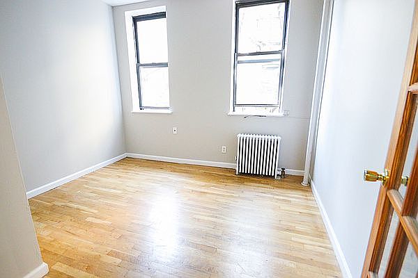 1st image of 110 E 7th St APT 11