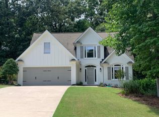 5926 Manchester Ln, Gainesville, GA 30506