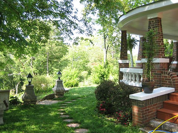 Front porch stairs to street