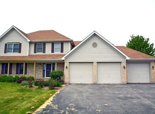 11807 Heron Dr, Huntley, IL 60142