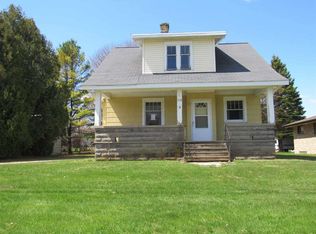 920 Linden St, Cleveland, WI 53015