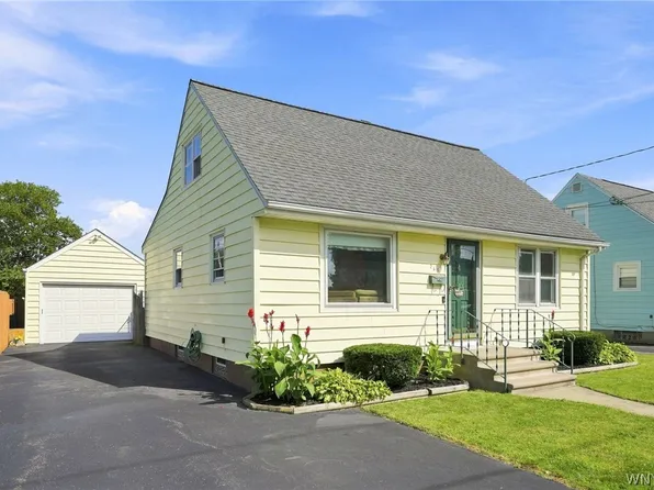 263 68th St, Niagara Falls, NY 14304