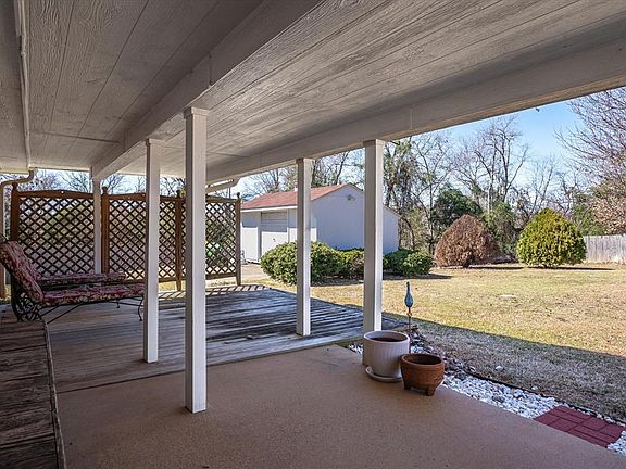 4th image of 801 Braewood Cir